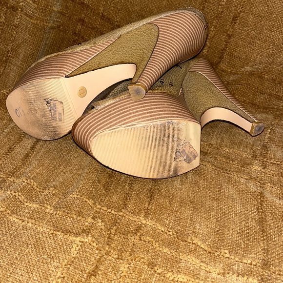 Wave - Picture 5 of 5